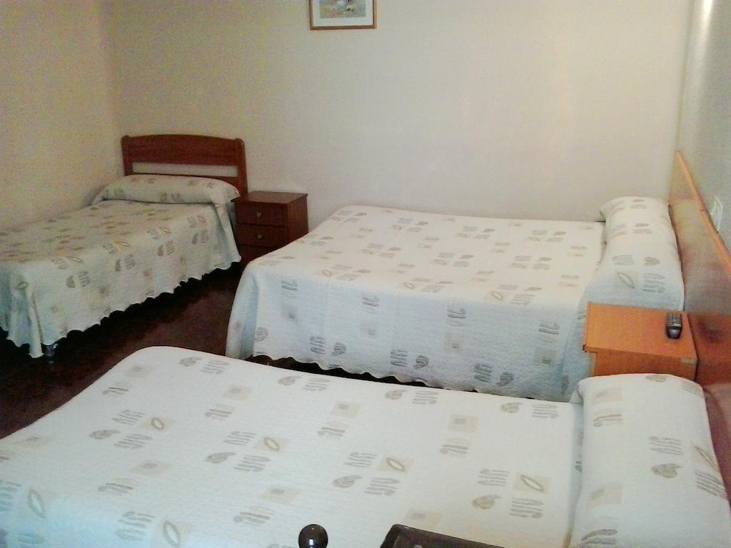 Hostal Alonso Madrid Zimmer foto