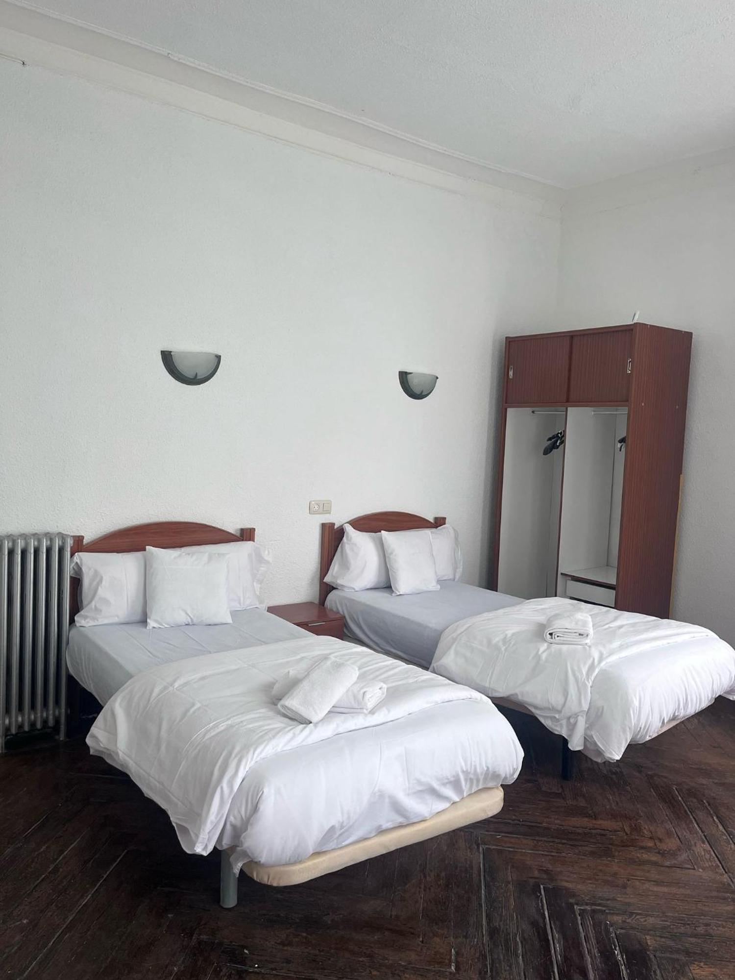 Hostal Alonso No Limit Madrid Exterior foto