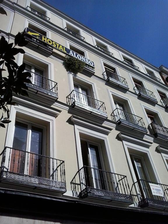 Hostal Alonso Madrid Exterior foto